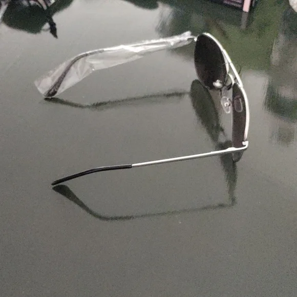 Sunglasses - Picture 2 of 3